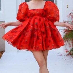 The Strawberry Puff Dress🍓